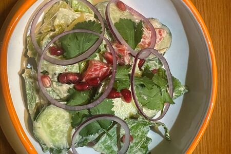 Овощной салат с авокадо