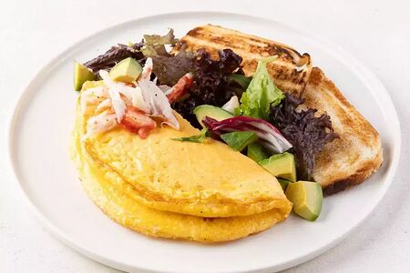 Омлет с крабом