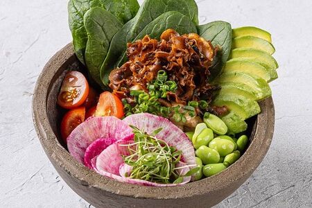 Поке Цыпленок робата, тахини, грибы фри