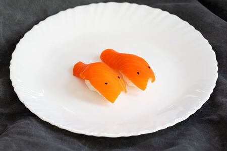 Лосось Суши