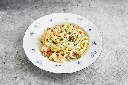 Фетучини Маре Монти на сливках Классика