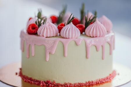 Торт Фисташка-малина 