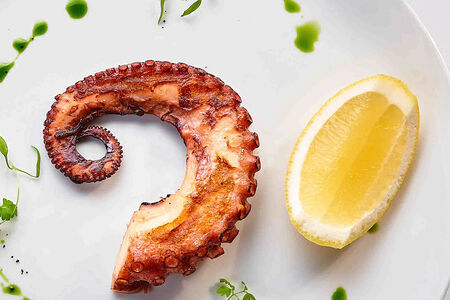 Осьминог на гриле