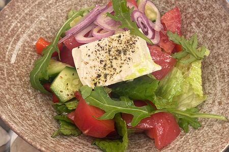 Шопский салат с брынзой