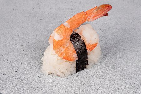 Нигири с креветкой