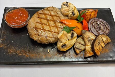 Свиная корейка гриль