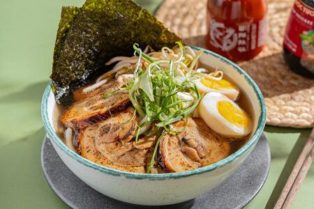 Рамен со свининой