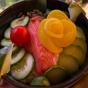 Поке с лососем