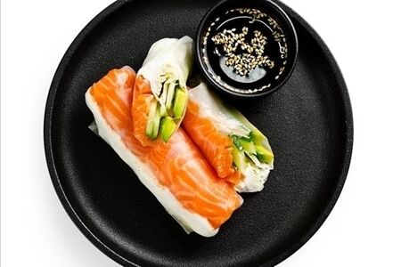 Харумаки с лососем