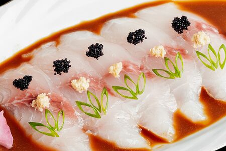 Татаки из морского окуня