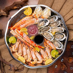 Устрицы на льду