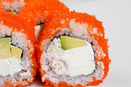 Калифорния с сыром, крабом и авокадо