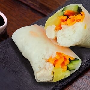 Спринг-ролл с курицей