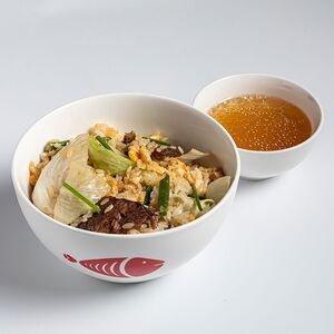  Жареный рис с говядиной в соусе хойсин