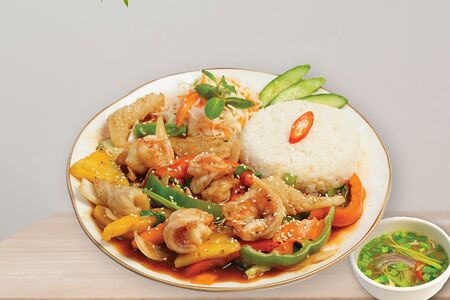 Ком хайшан (рис с морепродуктами)