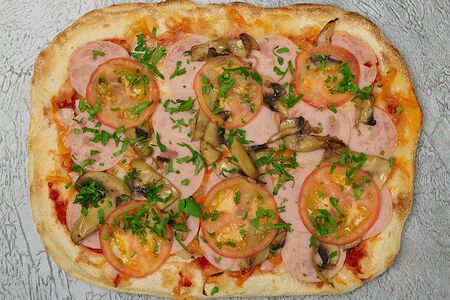 Римская пицца С ветчиной и грибами