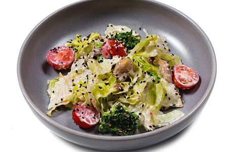 Салат с брокколи и белыми грибами