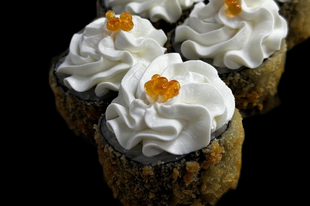 Горячий ролл с панко лососем