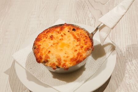 Жюльен из говяжьего языка и грибов