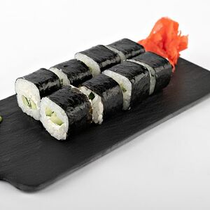 Ролл с авокадо