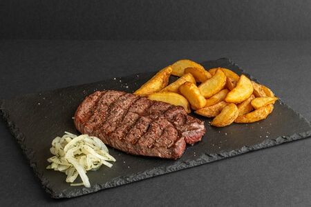 Стейк Сирлойн Бат с Айдахо
