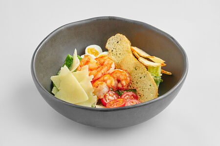 Цезарь с тигровыми креветками