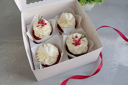 Капкейки мини набор для любимых и близких с сердечками