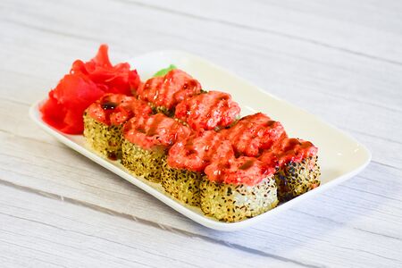 Ролл опаленный с беконом