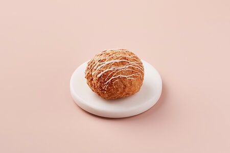 Пирожное Шу Крем-брюле