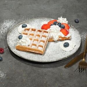 Венские вафли с ягодами