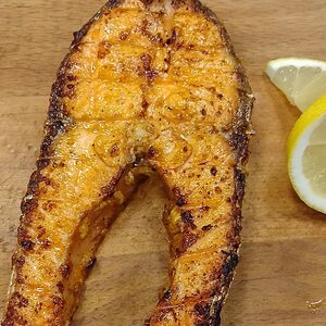 Стейк сёмги на мангале