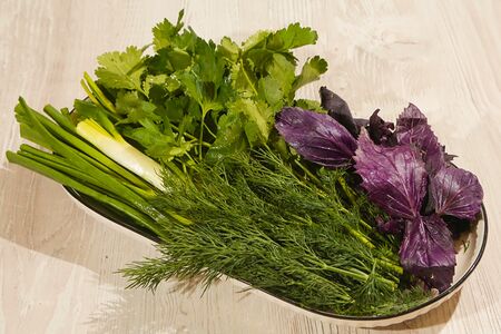 Букет свежей зелени