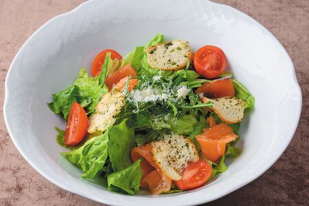 Цезарь с лососем