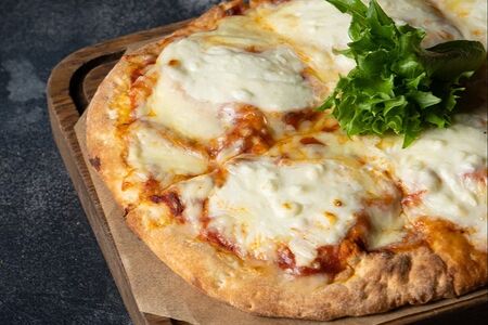 Пинца Три сыра