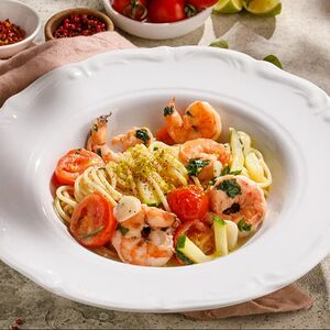 Паста с креветками и цукини