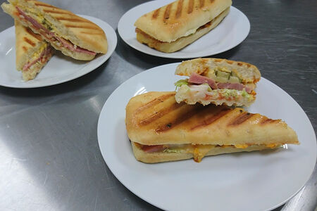 Панини с ветчиной