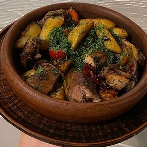 Жаркое из свинины с грибами и овощами