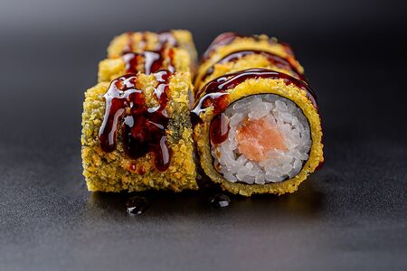 Маки темпура лосось