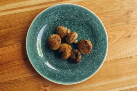 Шампиньоны на мангале