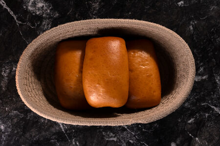 Пирожок с яйцом и луком