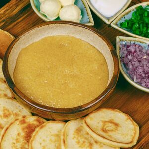 Щучья икра по-астрахански с оладьями