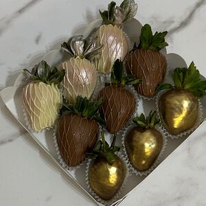 Клубника в шоколаде c