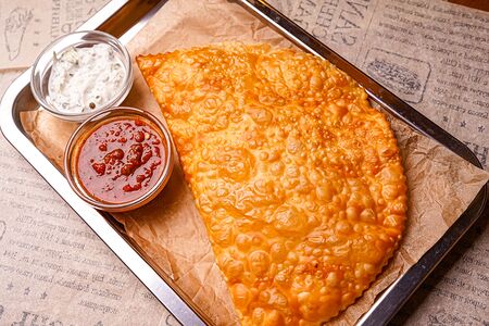 Чебурек с сыром