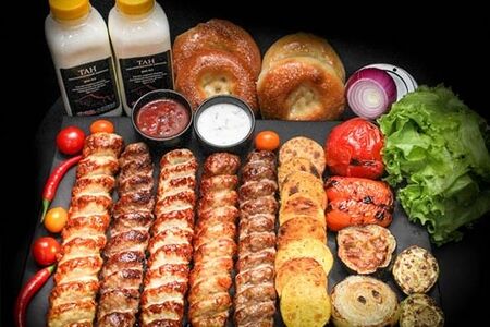 Ассорти из пяти кебабов