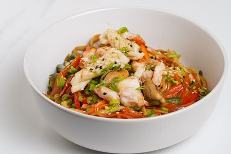 Удон с морепродуктами