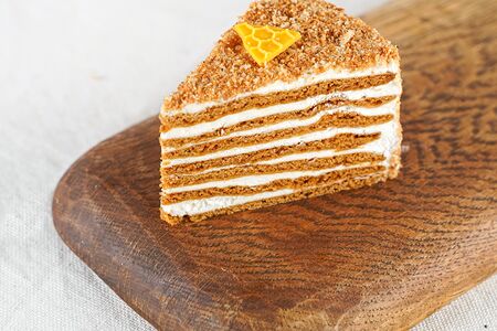 Медовик со сметанным кремом