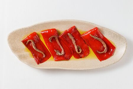 Перец Рамиро с анчоусом