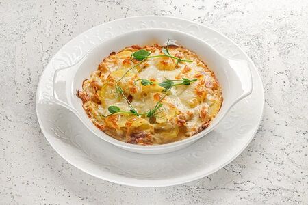 Картофель, запеченный с беконом