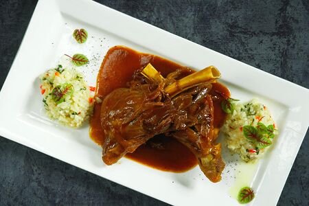 Баранья голень с ризотто