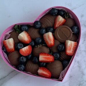 Клубника в шоколаде Сердце You 